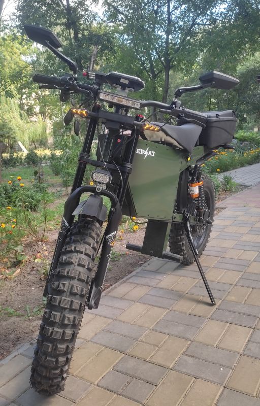 Електробайк EPLAT SUPERCHARGER 3000 з крос резиною